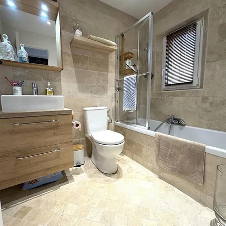 T3 Cosy, Terrasse, 10 Metres De La Nartelle Appartement *
