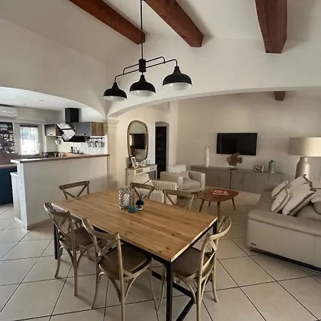 T3 Cosy, Terrasse, 10 Metres De La Nartelle * Sainte-Maxime