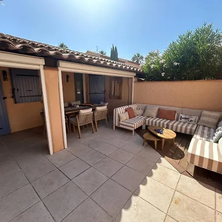 T3 Cosy, Terrasse, 10 Metres De La Nartelle